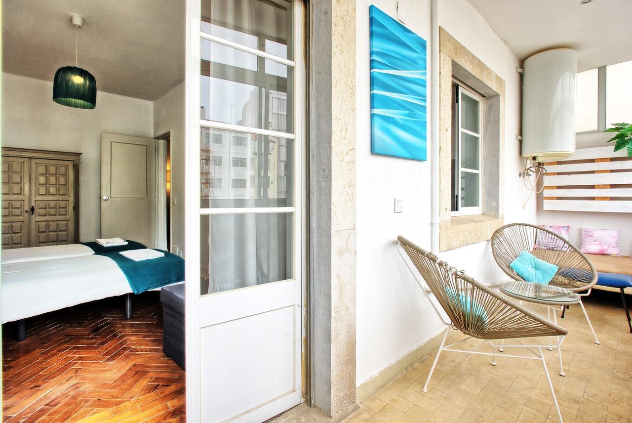 Sao Pedro 30 Guests Apartment Lisabona Exterior foto
